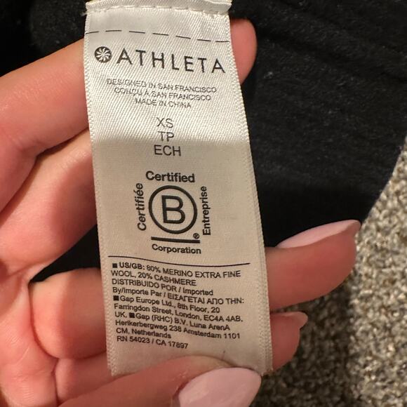 ATHLETA Women's Alpine Turtleneck Sweater Size XS In Black - Picture 8 of 11